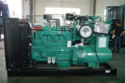 150KW康明斯发电机组发往江西